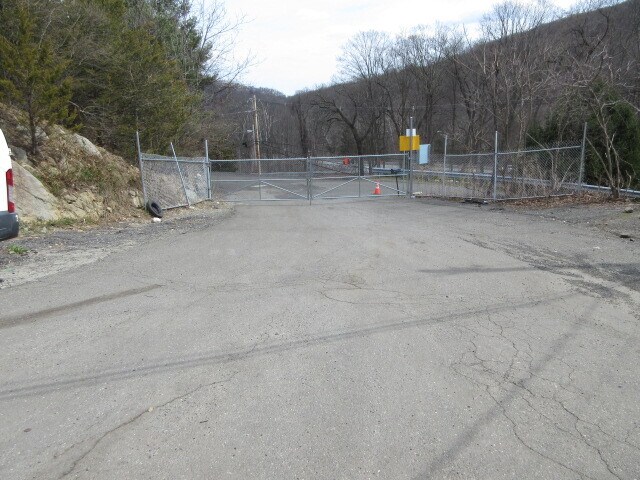 More Photos Of 1894 State Rt 23, West Milford Auto Repair For Lease