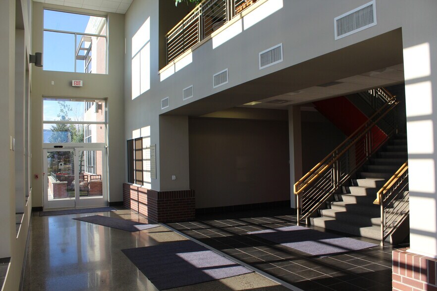 More Photos Of 1300 Venture Way, Casper Office For Lease