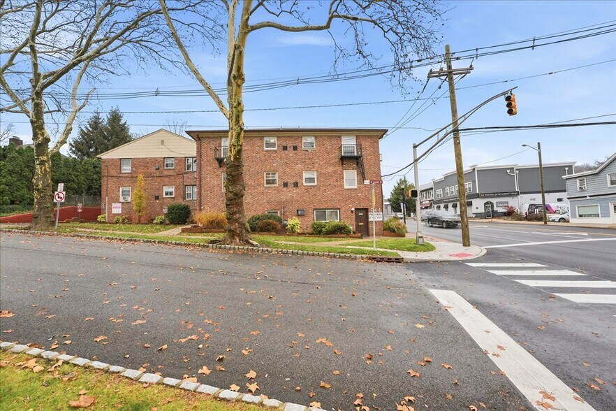 More Photos Of 741 Bloomfield Ave, Verona Office For Sale