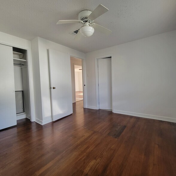 More Photos Of 22025 8th St, Silverhill Office Residential For Sale