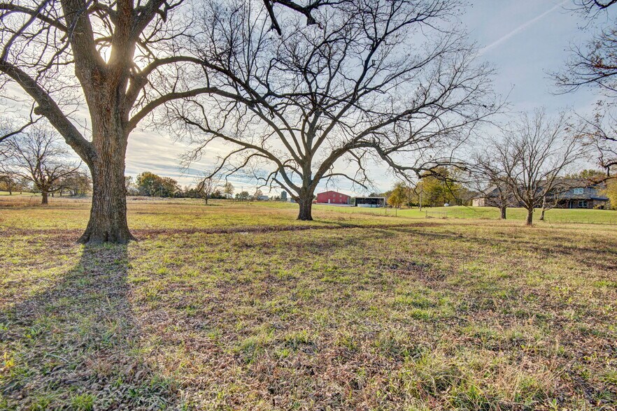 More Photos Of 4748 N 4318, Pryor Flex For Sale