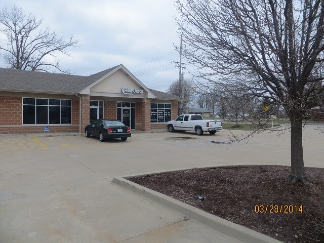 More Photos Of 1804-1816 W Pearce Blvd, Wentzville Office For Sale