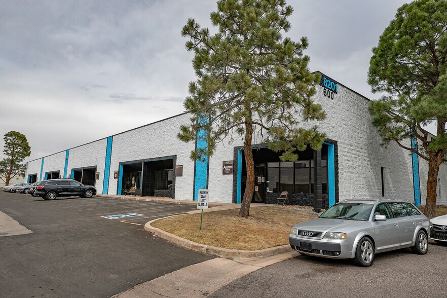 More Photos Of 8200 E Pacific Pl, Denver Unknown For Lease