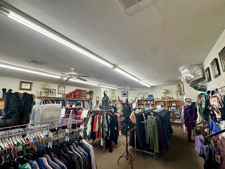 More Photos Of 408 W Main St, Payson Freestanding For Sale