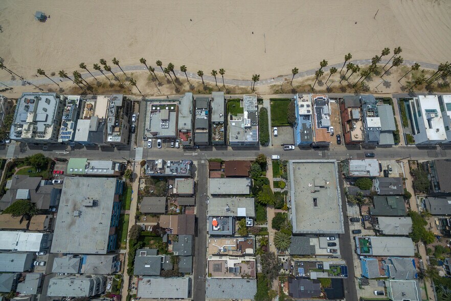 More Photos Of 22 28th Ave, Venice Apartments For Sale