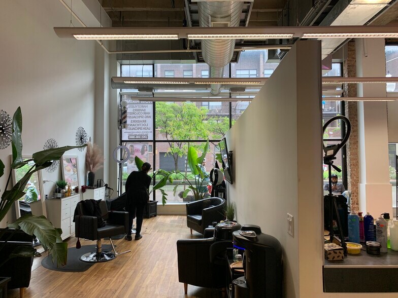 More Photos Of 100 S Ashland Ave, Chicago Apartments For Lease