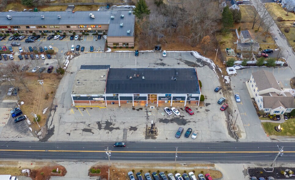 More Photos Of 853 Main St, Tewksbury General Retail For Lease