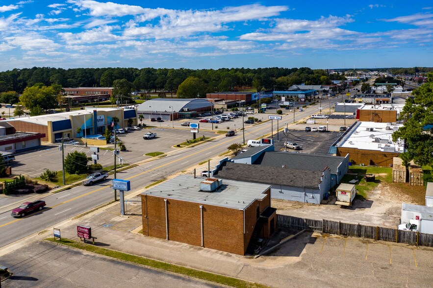 More Photos Of 2904 Fort Bragg Rd, Fayetteville Loft Creative Space For Lease