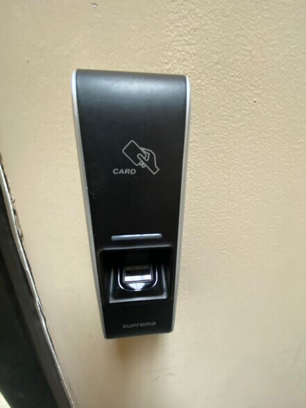 More Photos Of 1100 Old Ellis Rd, Roswell Loft Creative Space For Lease