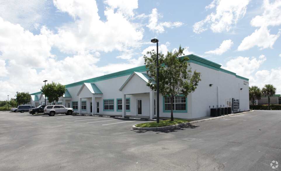 Primary Photo Of 3560 Work Dr, Fort Myers Warehouse For Lease