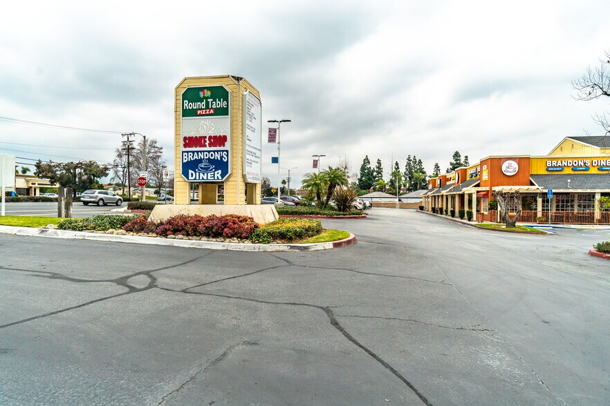 More Photos Of 710-870 E Foothill Blvd, Upland Unknown For Lease
