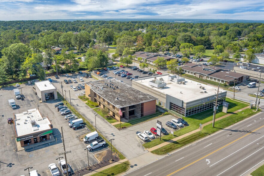 More Photos Of 9920 Watson Rd, Crestwood Office For Lease