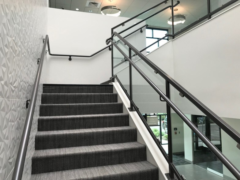 More Photos Of 12115 SW 70th Ave, Tigard Medical For Lease