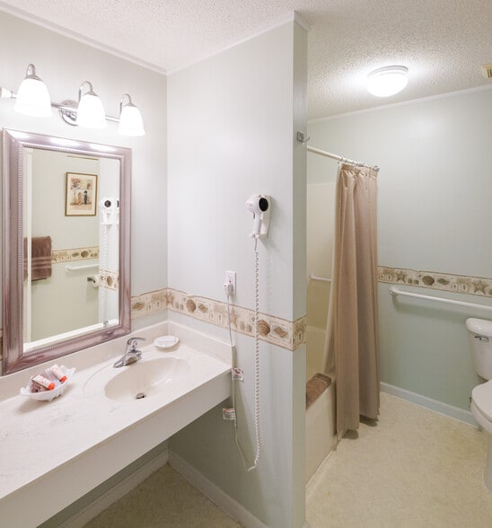 More Photos Of 129 Hiawatha Trl, Pickens Hotel For Sale