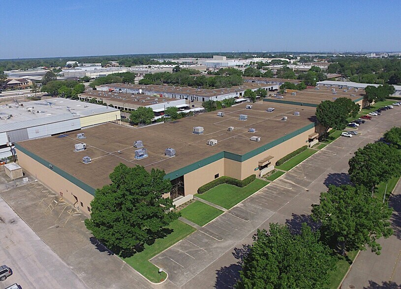 Primary Photo Of 1741-1749 Stebbins Dr, Houston Warehouse For Lease