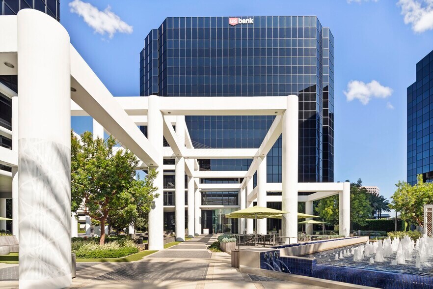 More Photos Of 18100 Von Karman Ave, Irvine Unknown For Lease