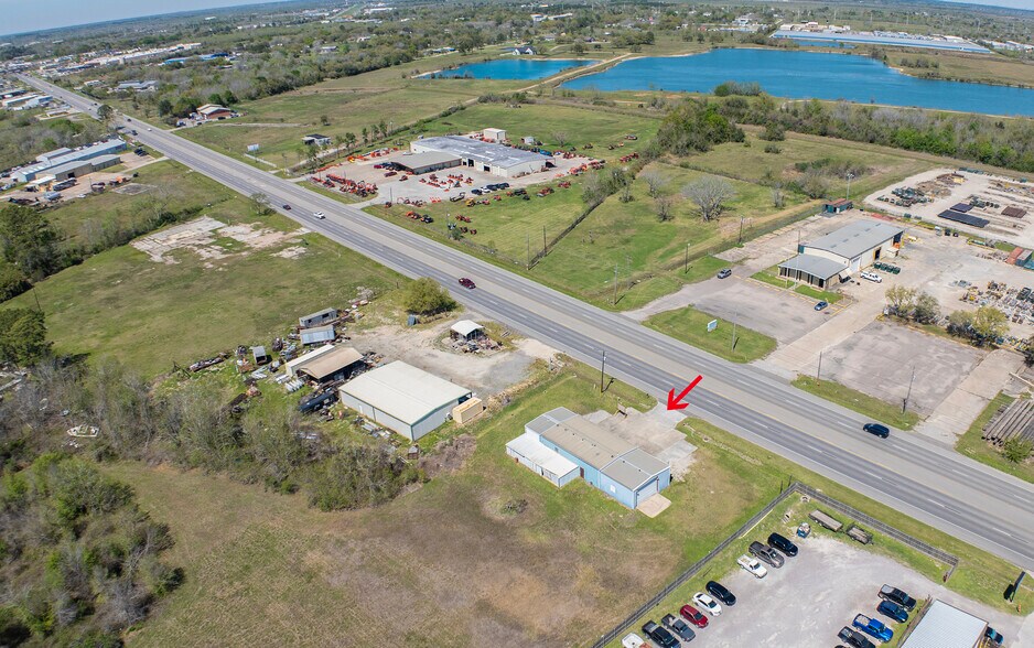 More Photos Of 3790 E Highway 6, Alvin Distribution For Sale
