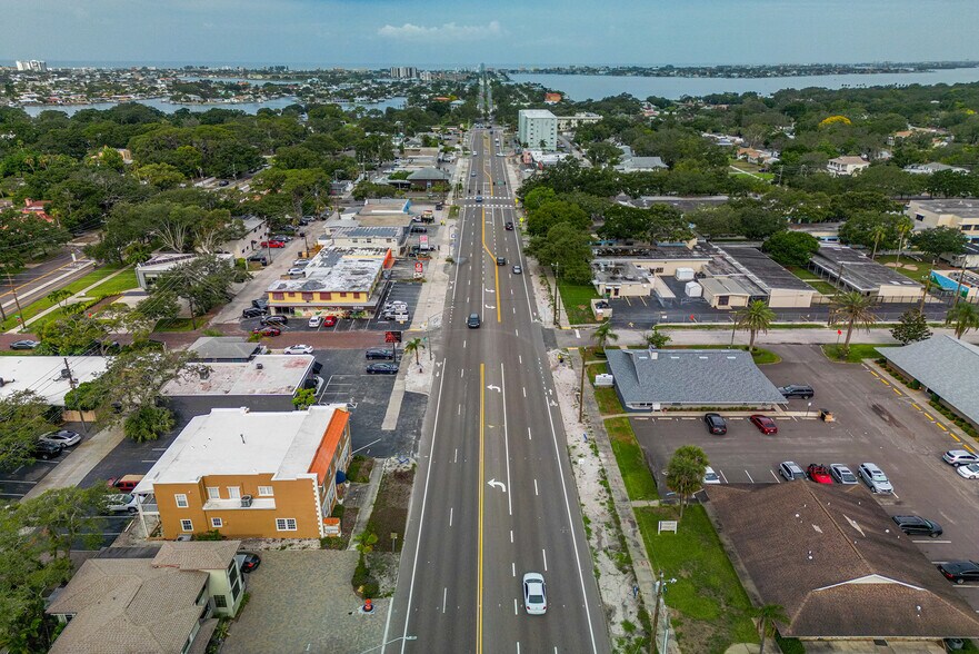 More Photos Of 7024 Central Ave, Saint Petersburg Medical For Lease