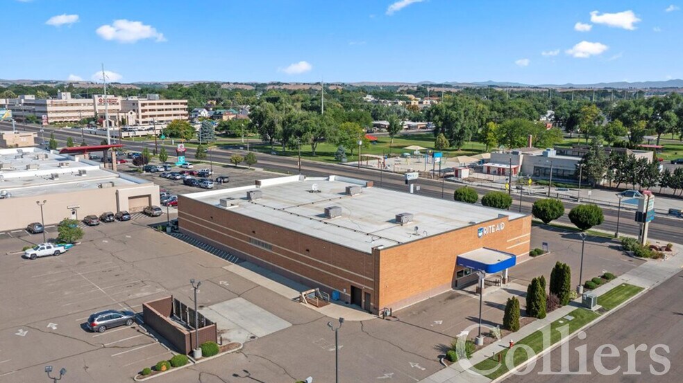 More Photos Of 728 SW 4th Ave, Ontario Drugstore For Sale