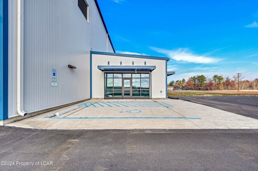 More Photos Of 5175 Old Airport Rd, Hazle Township Airplane Hangar For Lease