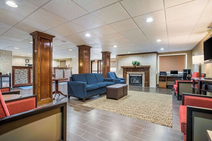 More Photos Of 730 E Xenia Dr, Fairborn Hotel For Sale