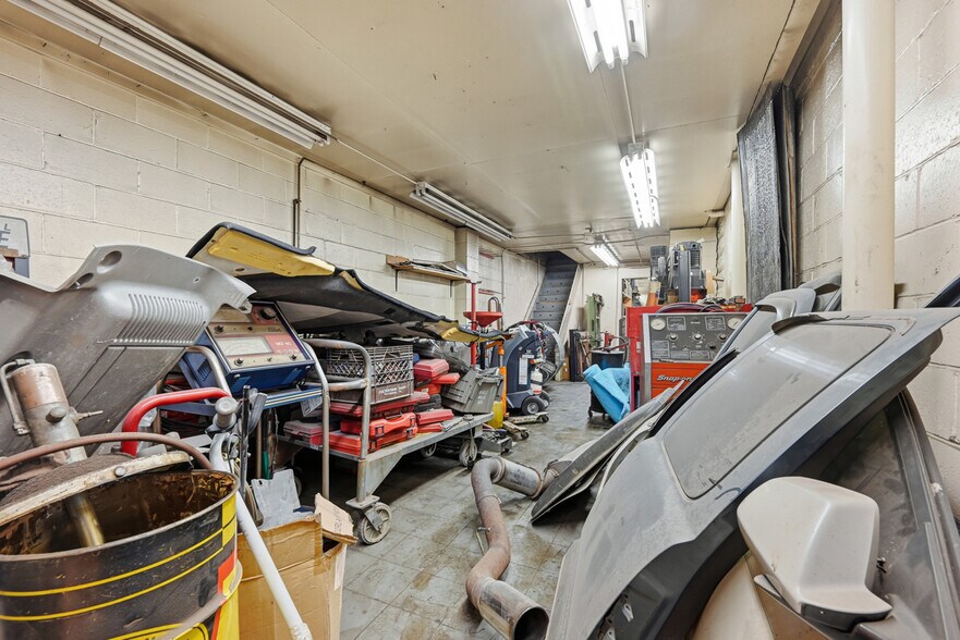 More Photos Of 4225 Main St, Pittsburgh Service For Sale