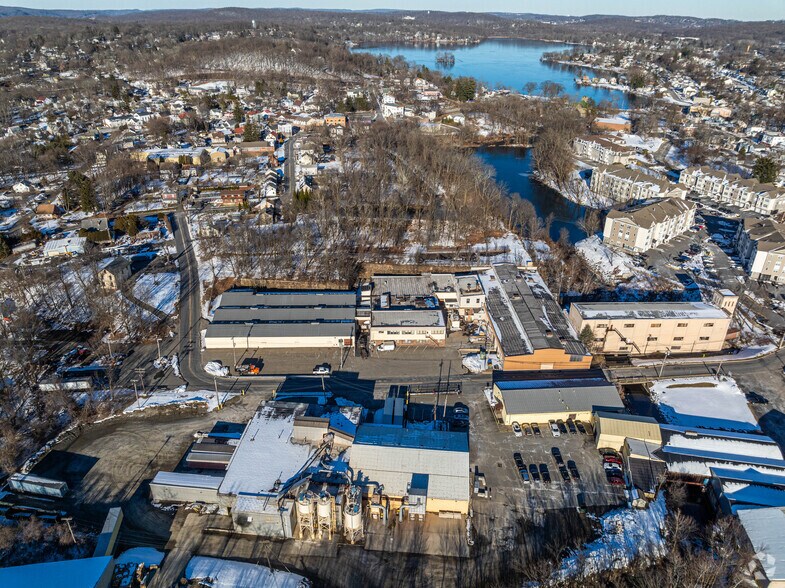More Photos Of 10 Furnace St, Stanhope Manufacturing For Lease