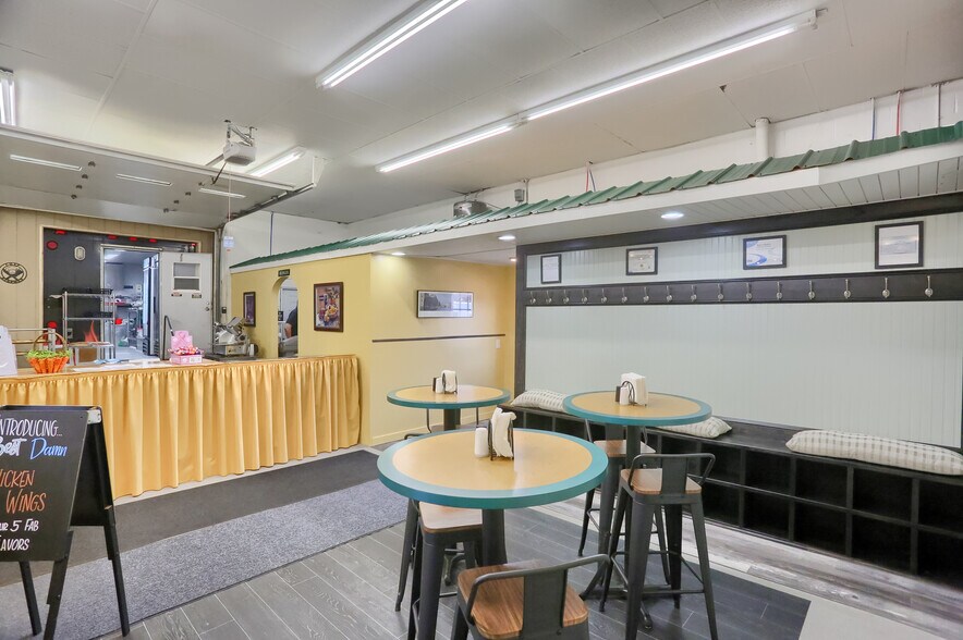 More Photos Of 115 W Main St, Evans City Freestanding For Sale