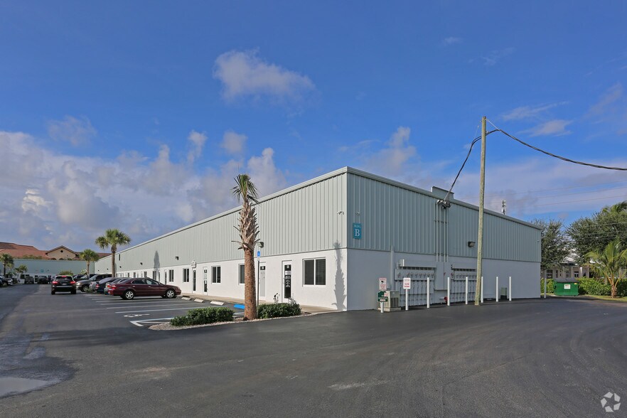 More Photos Of 1312 Commerce Ln, Jupiter Warehouse For Lease