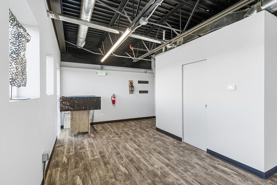 More Photos Of 18233 Lincoln Meadows Pky, Parker Self Storage For Sale