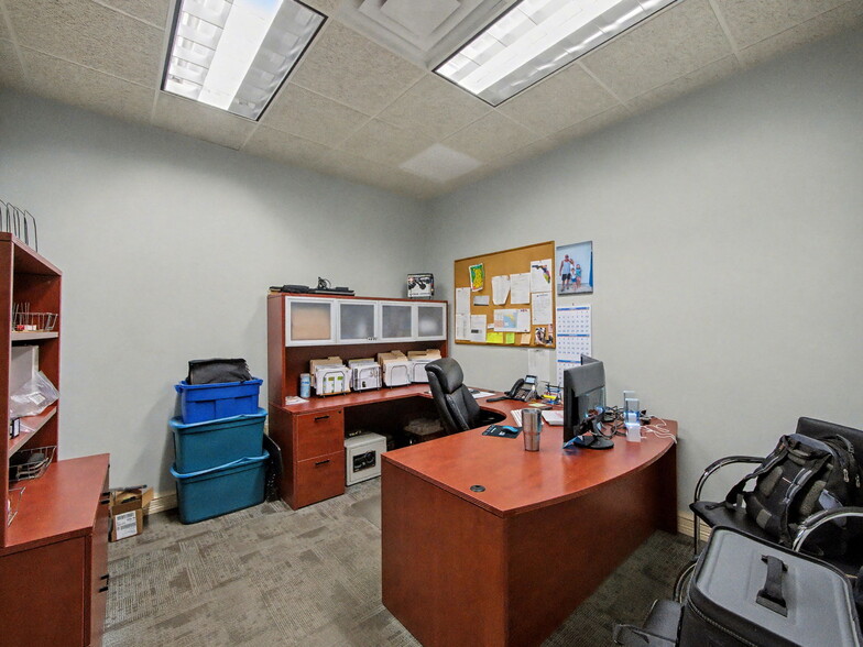 More Photos Of 6861 Garden Rd, Riviera Beach Warehouse For Sale