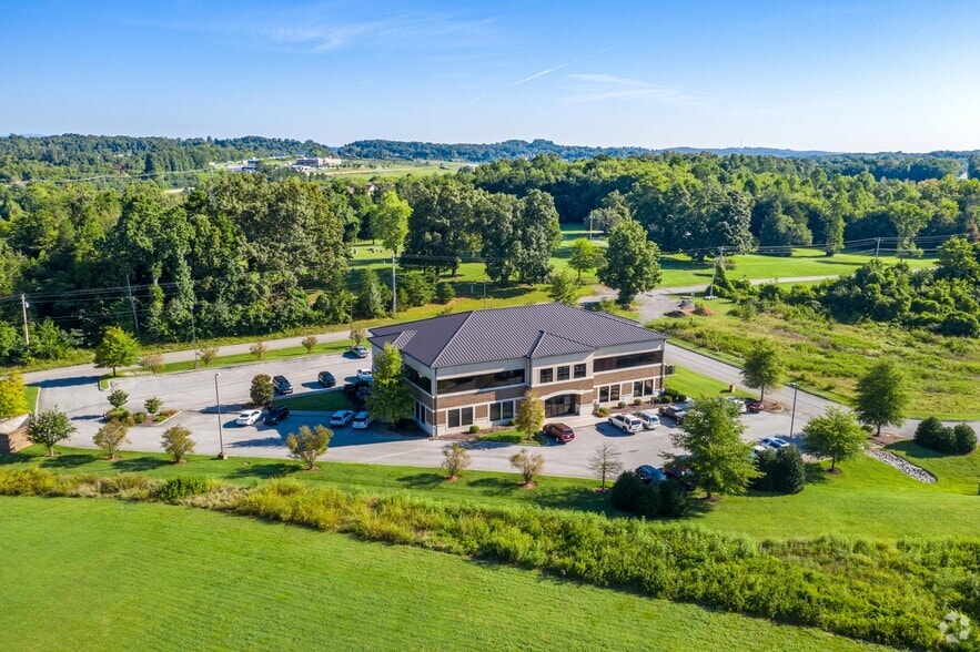 More Photos Of 550 Town Creek Rd, Lenoir City Medical For Lease