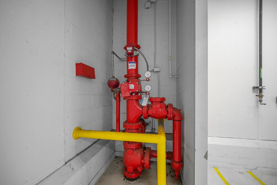 More Photos Of 1930 Hormel Dr, San Antonio Industrial For Sale