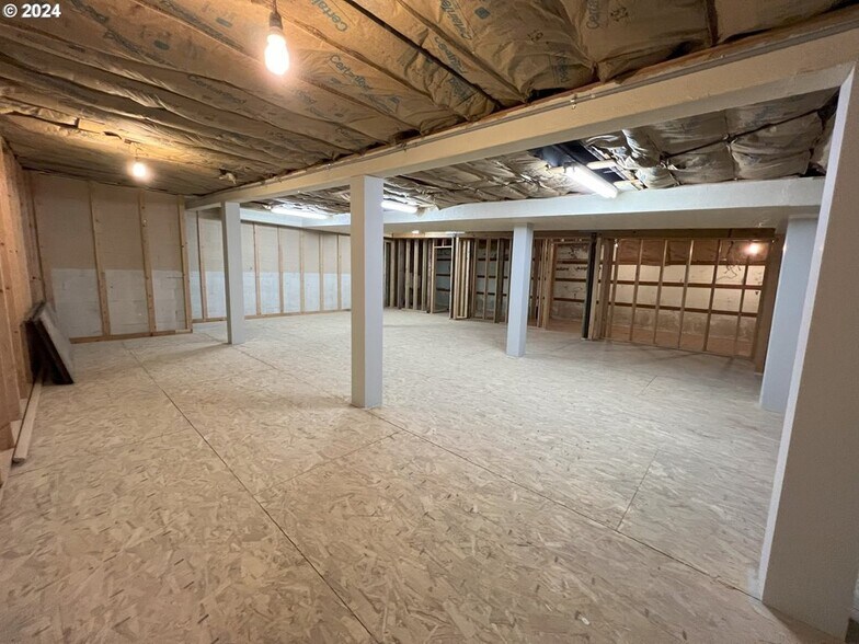 More Photos Of 1839 3rd St, Baker City Religious Facility For Sale