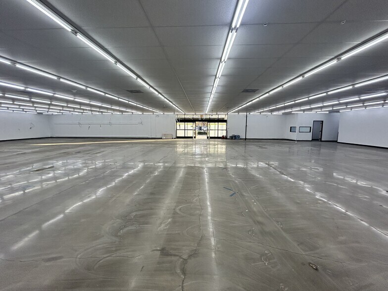 More Photos Of 1760 Winchester Rd, Memphis Freestanding For Lease