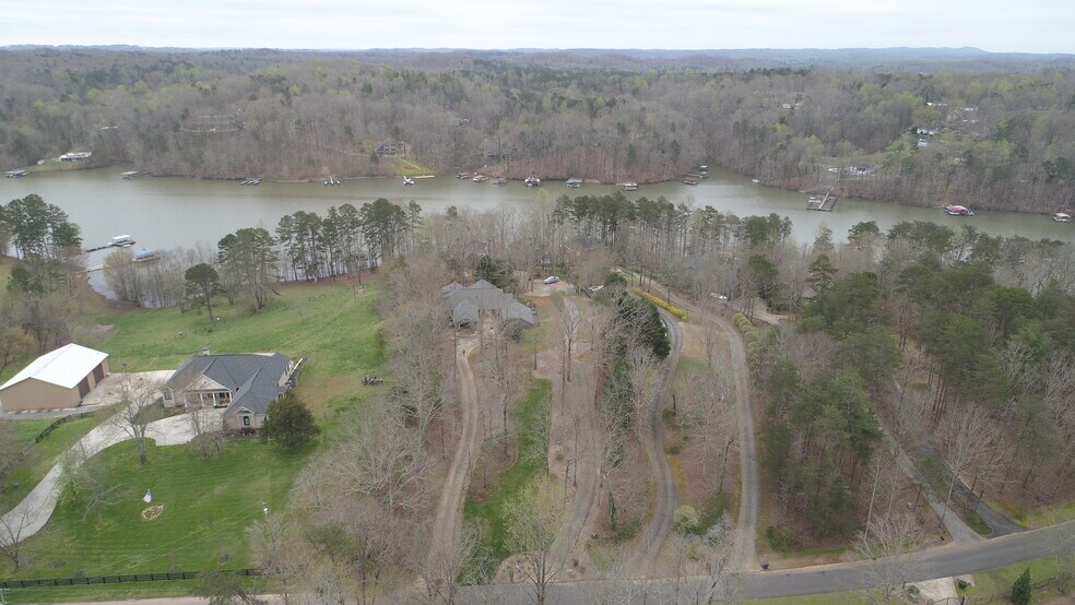 More Photos Of 5646 Price Rd, Gainesville Freestanding For Sale