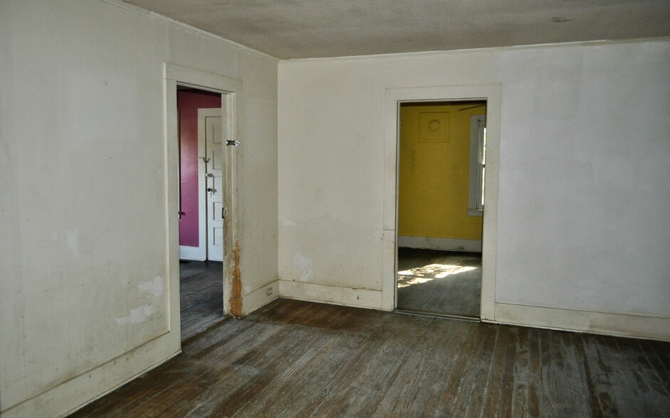 More Photos Of 31 McKinney St, Beech Island Warehouse For Sale