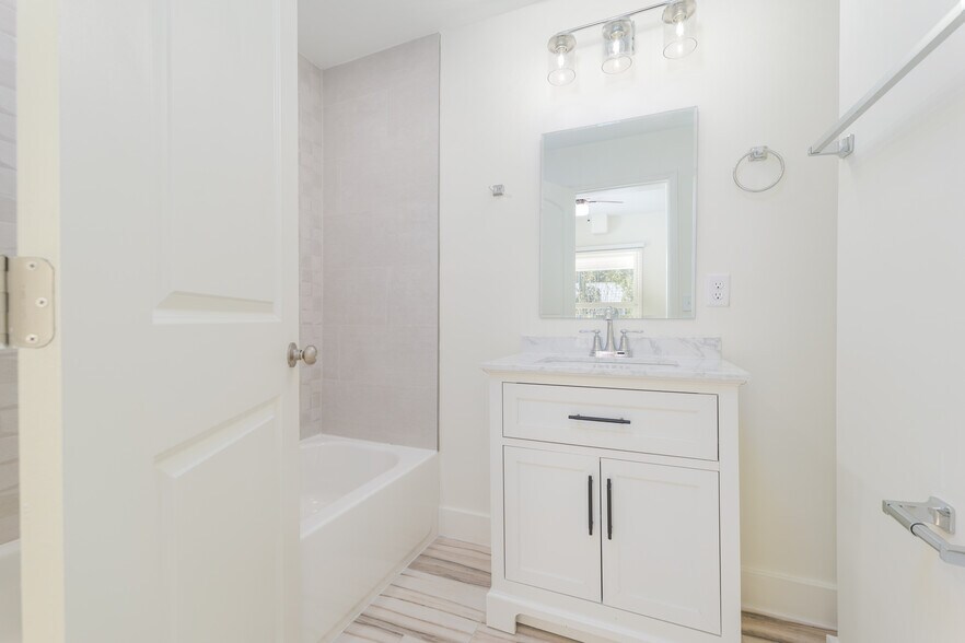 More Photos Of 1628 Walnut St, Jacksonville Multifamily For Sale