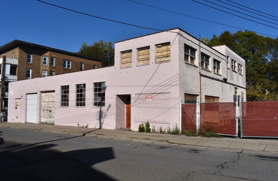 More Photos Of 5 Endicott Ave, Johnson City Distribution For Lease