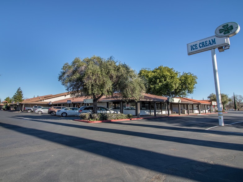 More Photos Of 221 Locust St, Redding Unknown For Lease