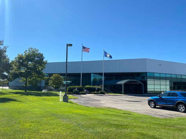 More Photos Of 100 Harbor Dr, Charlevoix Manufacturing For Sale