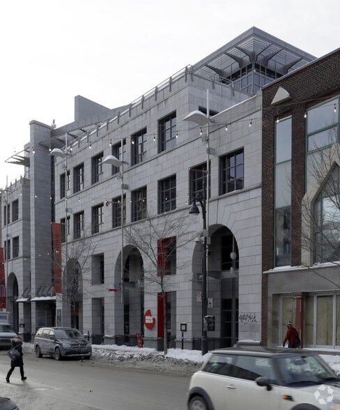 More Photos Of 3530-3540 Boul Saint-Laurent, Montréal Office For Lease