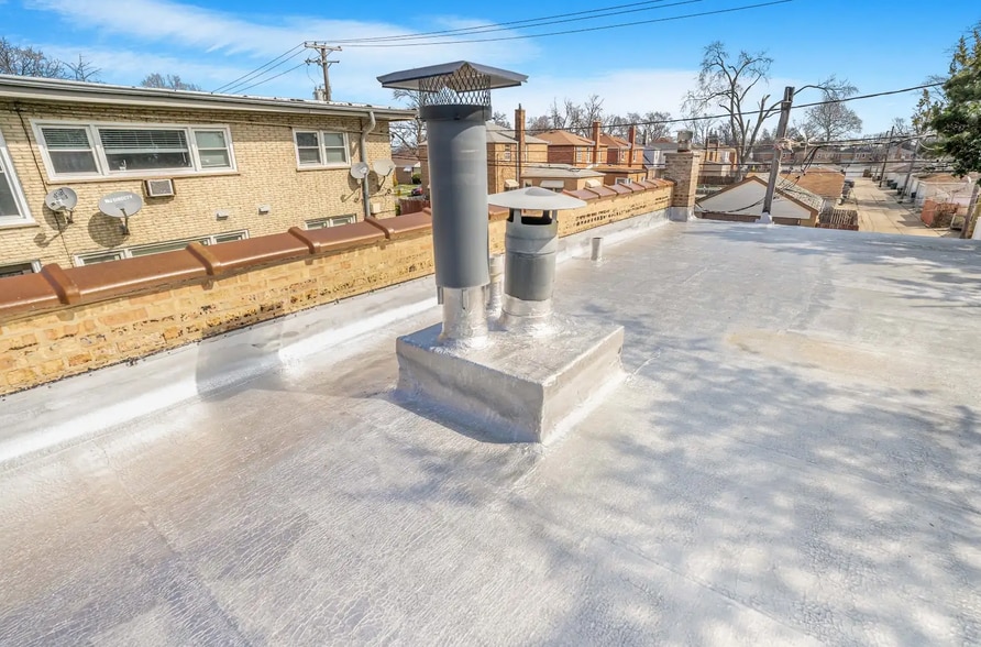 More Photos Of 837 Mannheim Rd, Bellwood Showroom For Sale