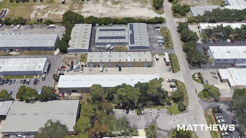 Primary Photo Of 3754 Domestic Ave, Naples Warehouse For Lease