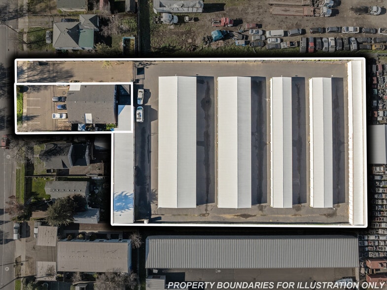 More Photos Of 402 W Clark St, Medford Self Storage For Sale