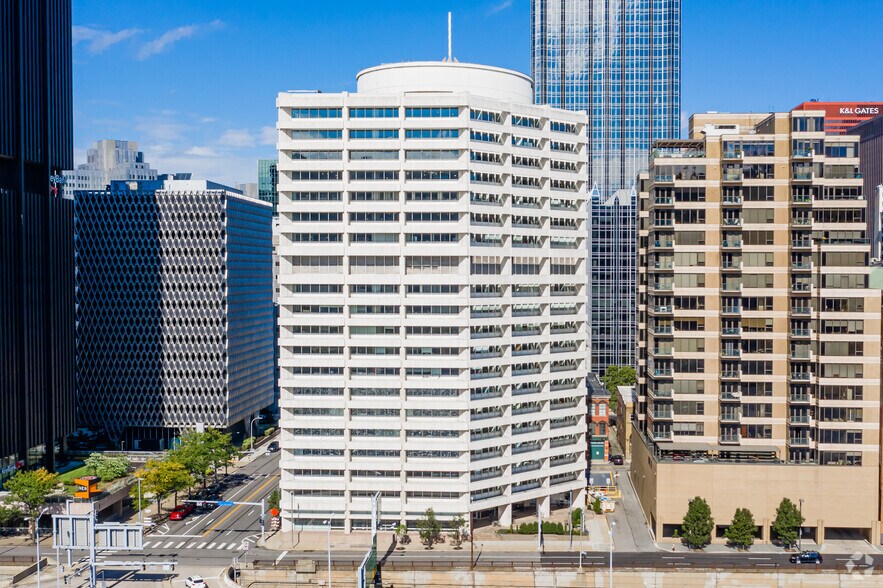 More Photos Of 20 Stanwix St, Pittsburgh Office For Lease