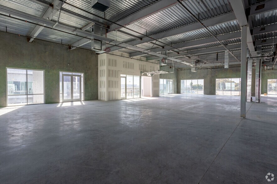 More Photos Of 3810 Stineman Ct, Long Beach Office For Sale