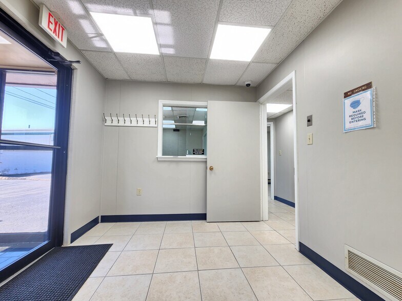 More Photos Of 339 E Antietam St, Hagerstown Office For Lease