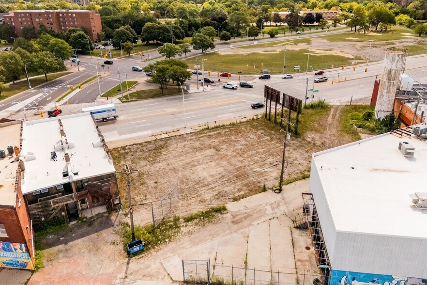 More Photos Of 2003 Gratiot ave, Detroit Land For Sale