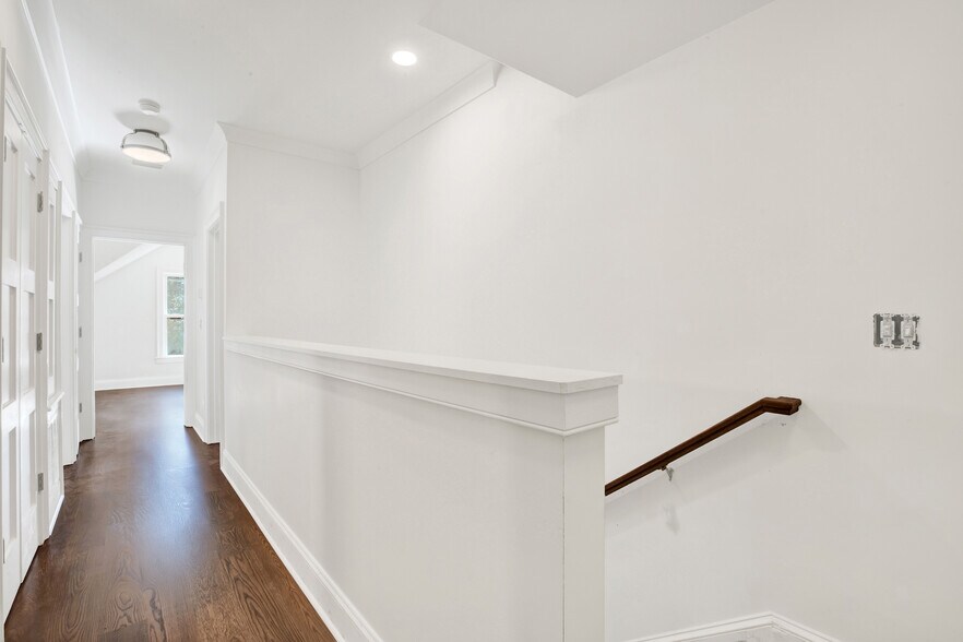 More Photos Of 104 17th st, Tybee Island Apartments For Sale